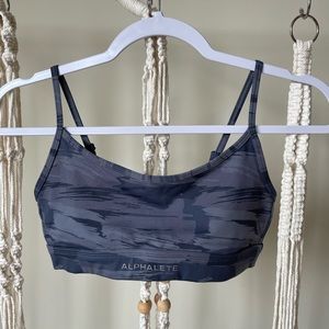 ALPHALETE Surface Camo Bra